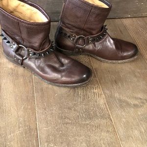 Frye Phillip studded Harness  zipper brown boot